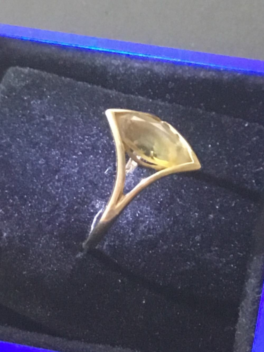 C&L 10k gold==Citrine gemstone ==8 1/2 sz==2.07 grams - Picture 2 of 12